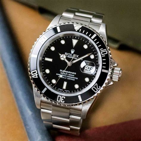 rolex 16610 non ceramic|rolex submariner 16610 best years.